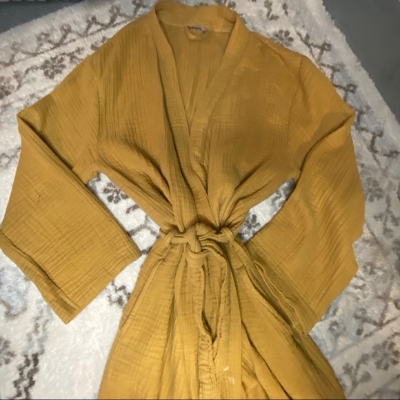 Parachute Cloud Robe - Picture 2 of 3